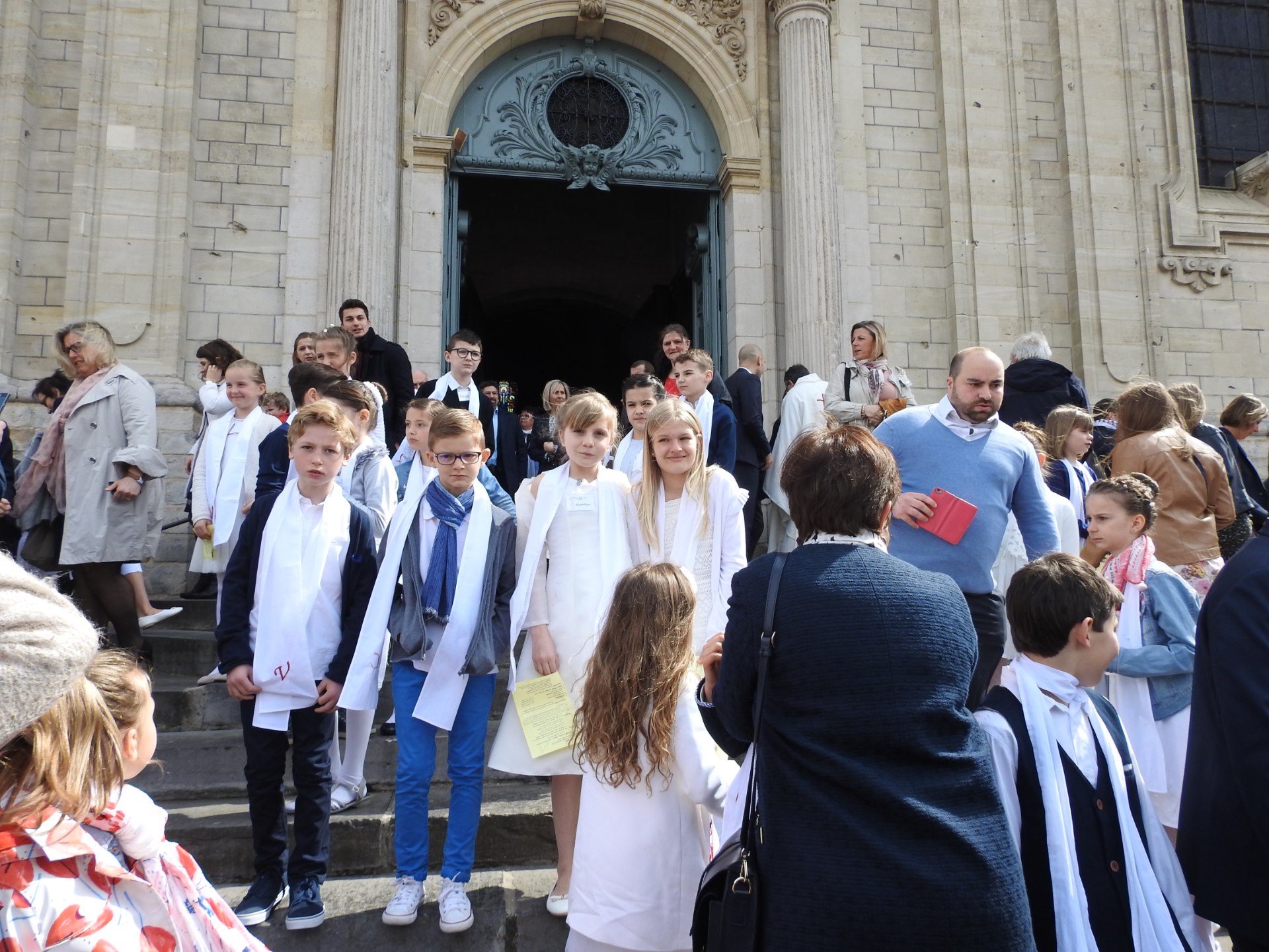 1eres communions 2018 cathedrale (203)