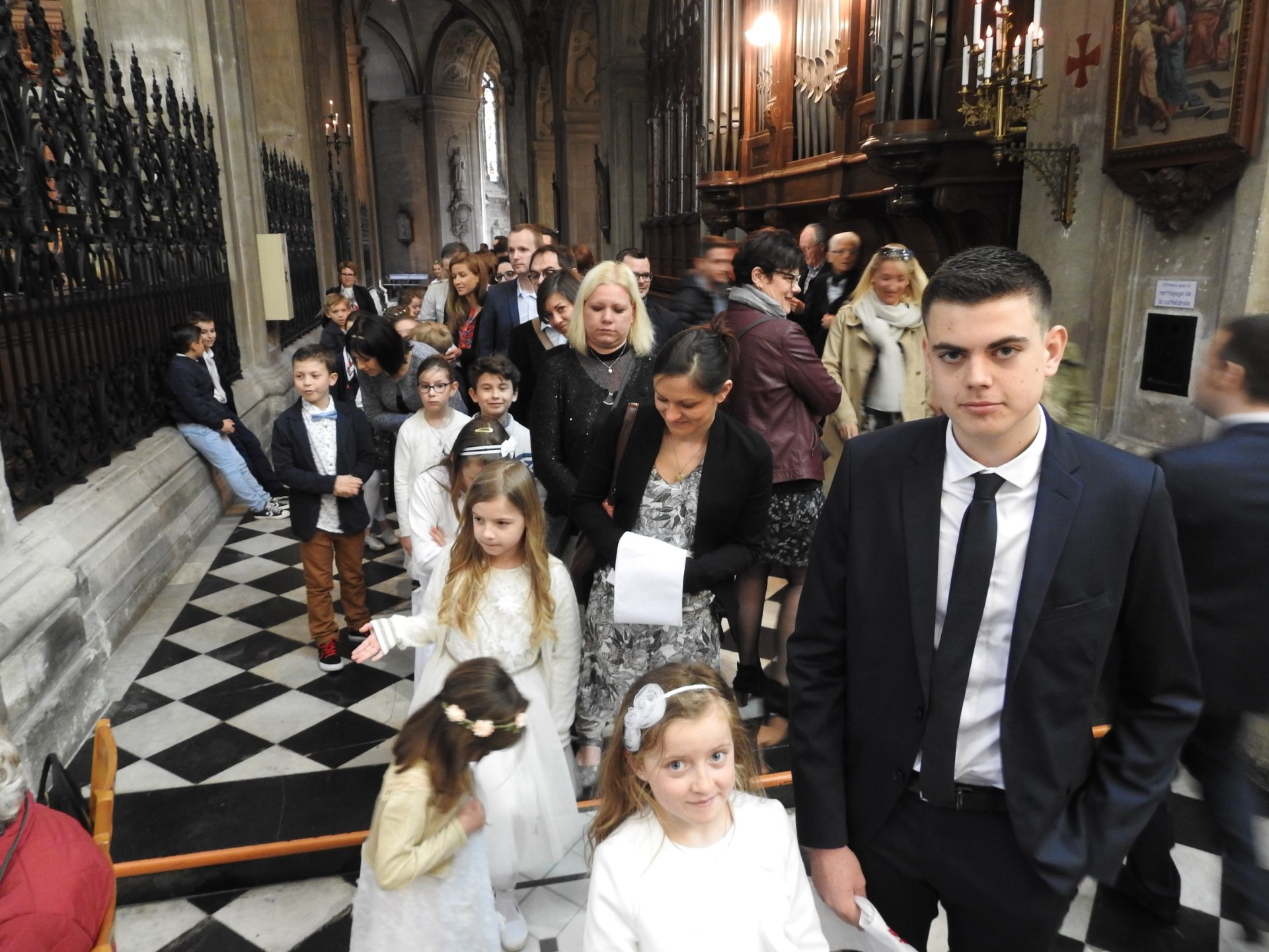 1eres communions 2018 cathedrale (46)