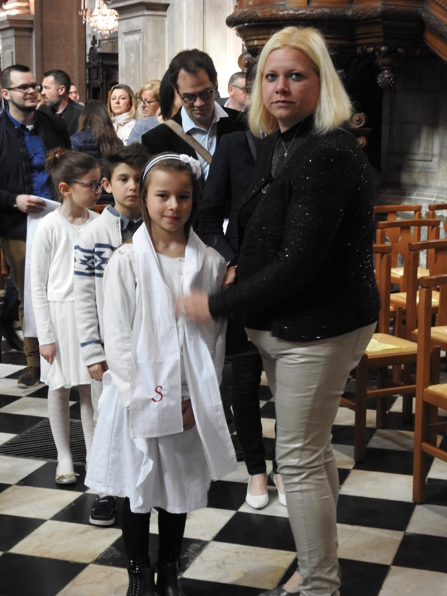 1eres communions 2018 cathedrale (50)