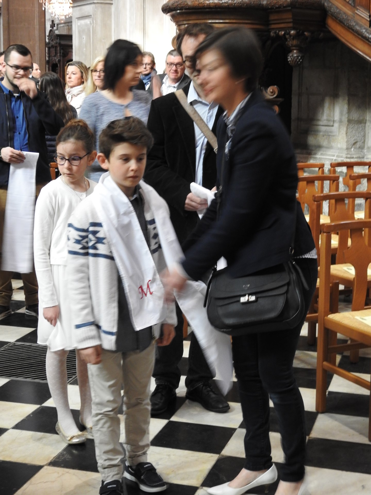 1eres communions 2018 cathedrale (51)