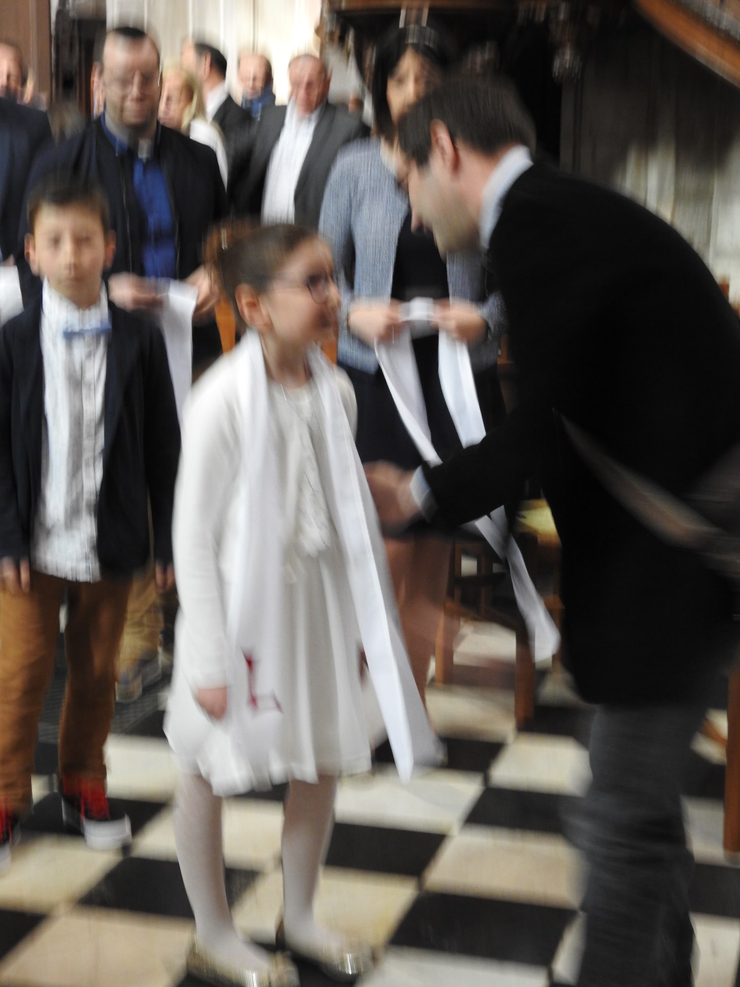 1eres communions 2018 cathedrale (52)