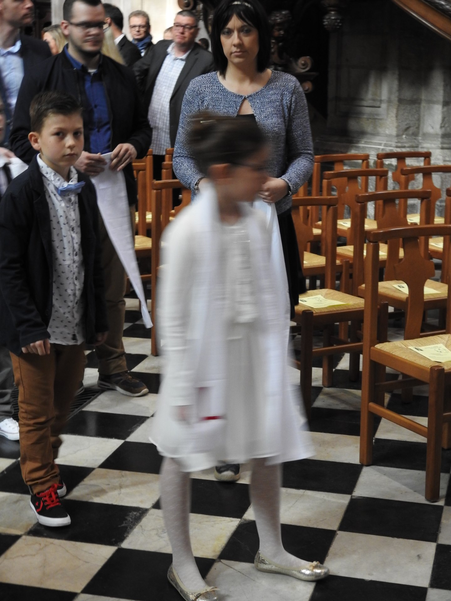 1eres communions 2018 cathedrale (53)