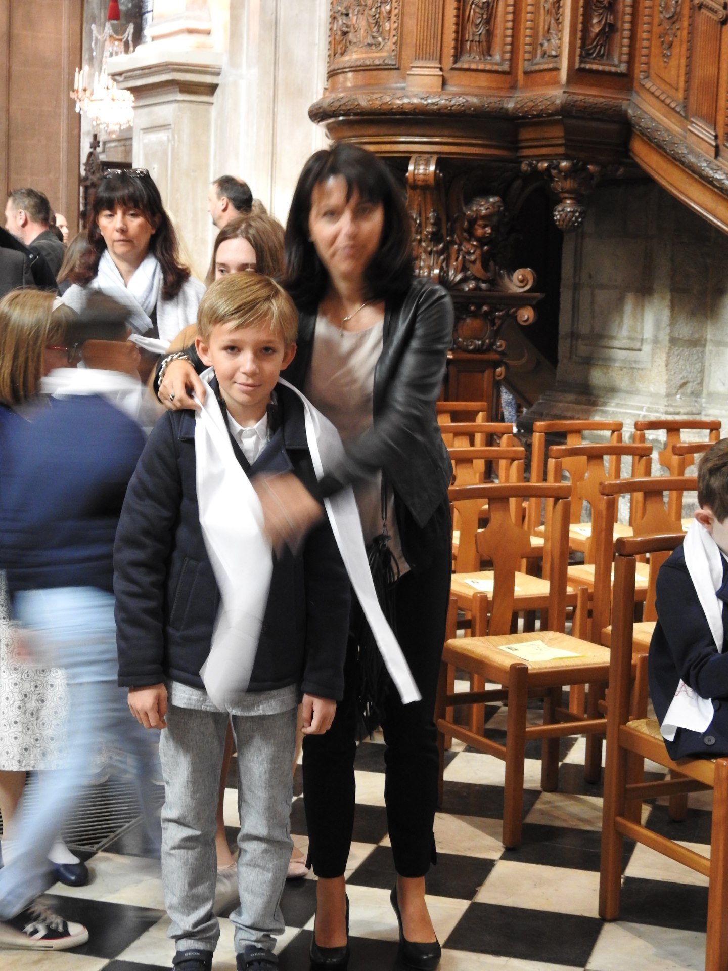 1eres communions 2018 cathedrale (63)