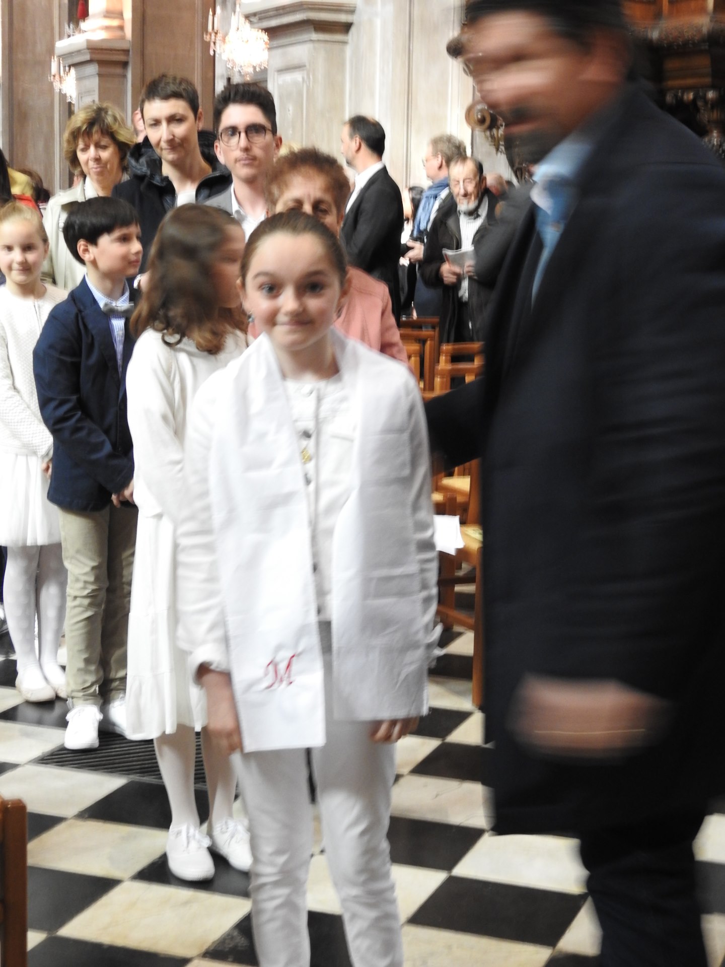 1eres communions 2018 cathedrale (68)