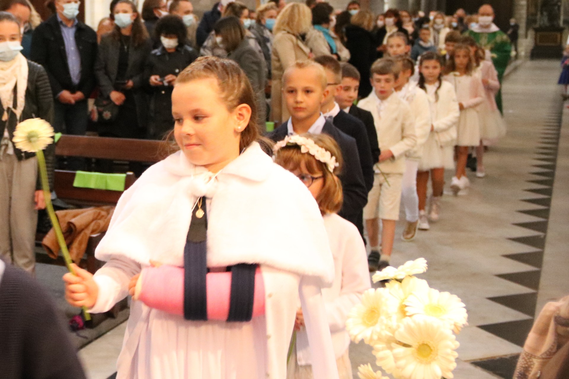 2009_Premières communions (St Jean Gr1) 15