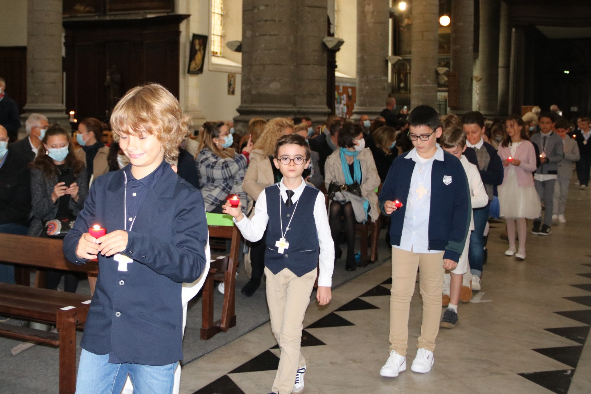 2009_Premières communions (St Jean Gr1) 61
