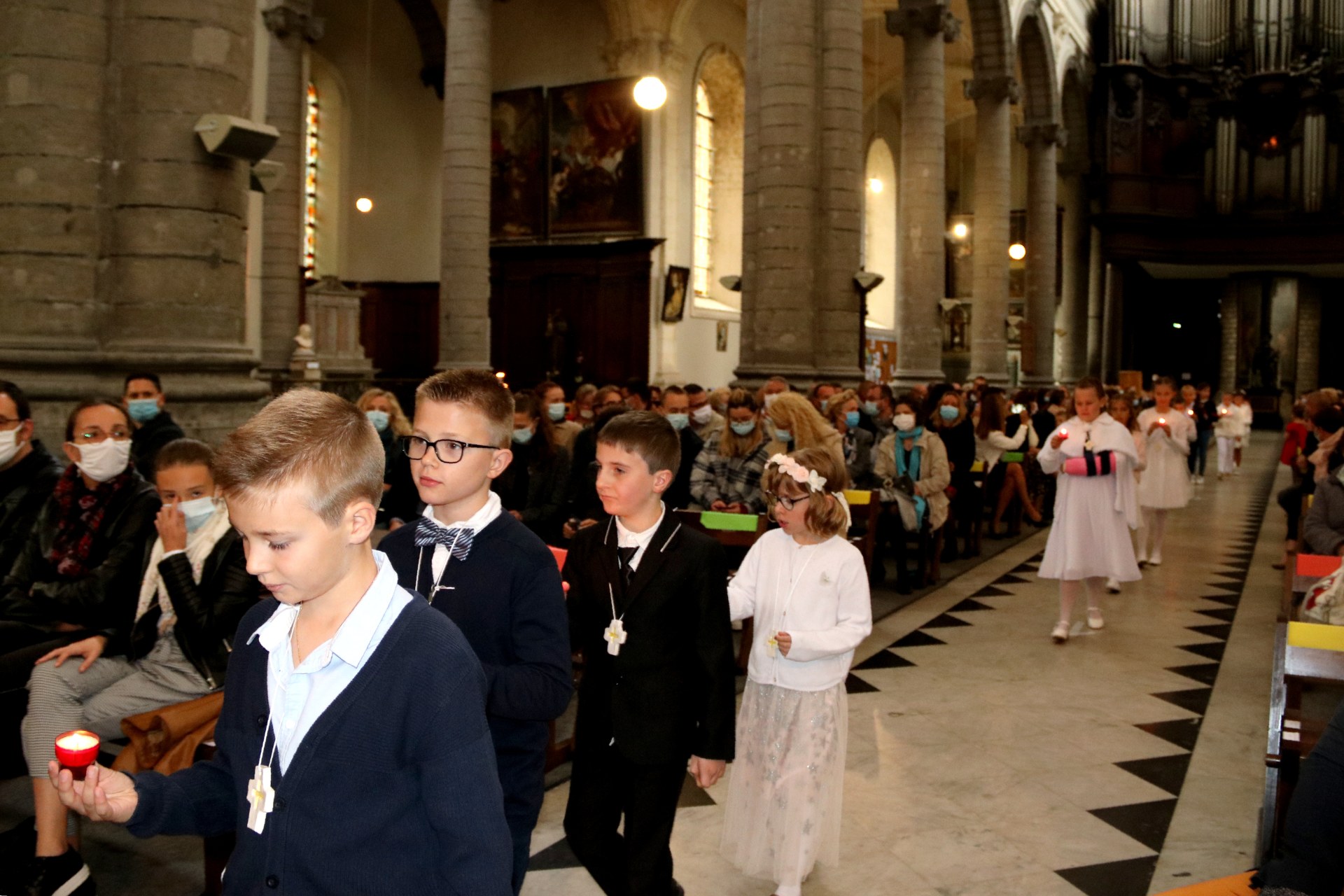2009_Premières communions (St Jean Gr1) 69