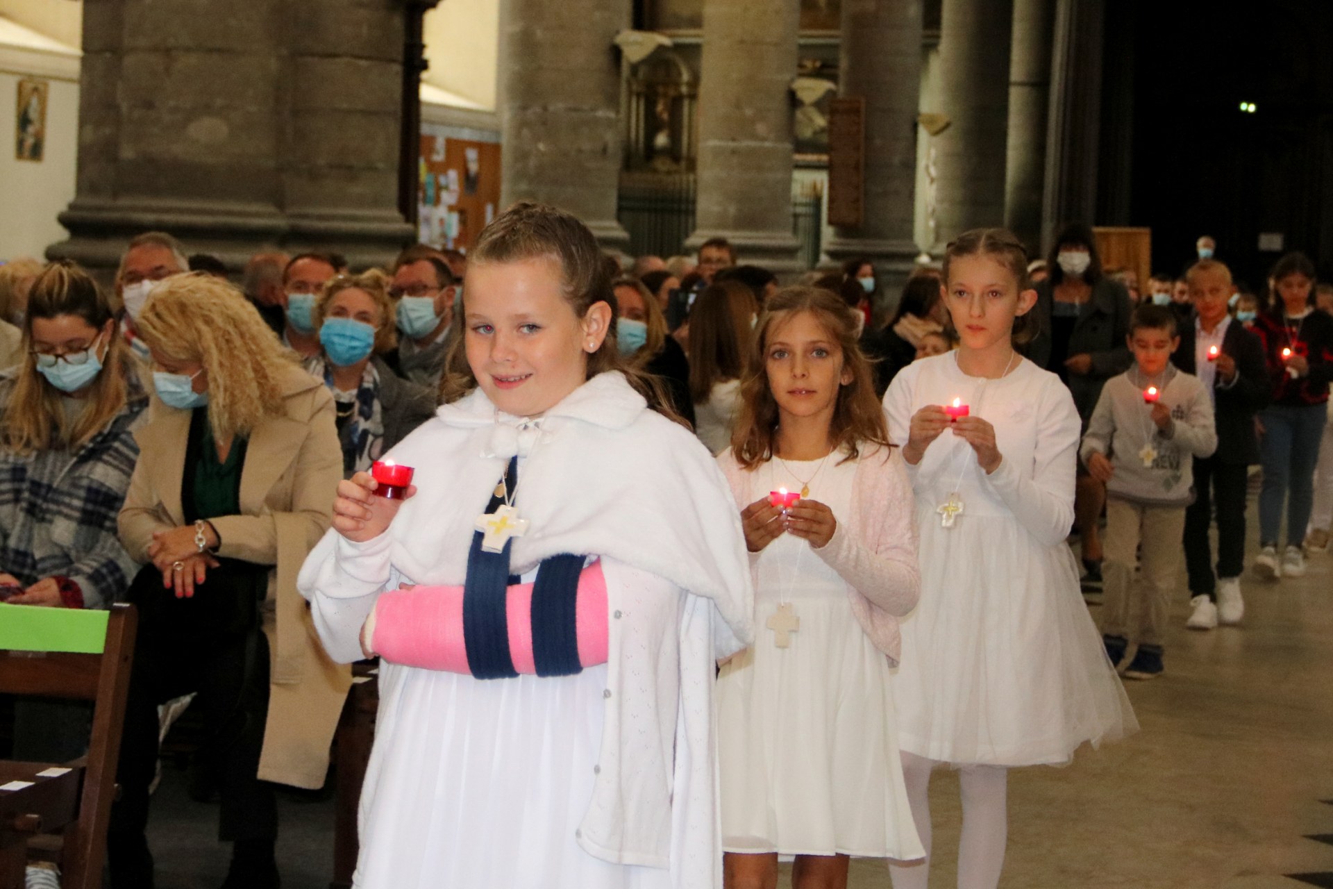 2009_Premières communions (St Jean Gr1) 70