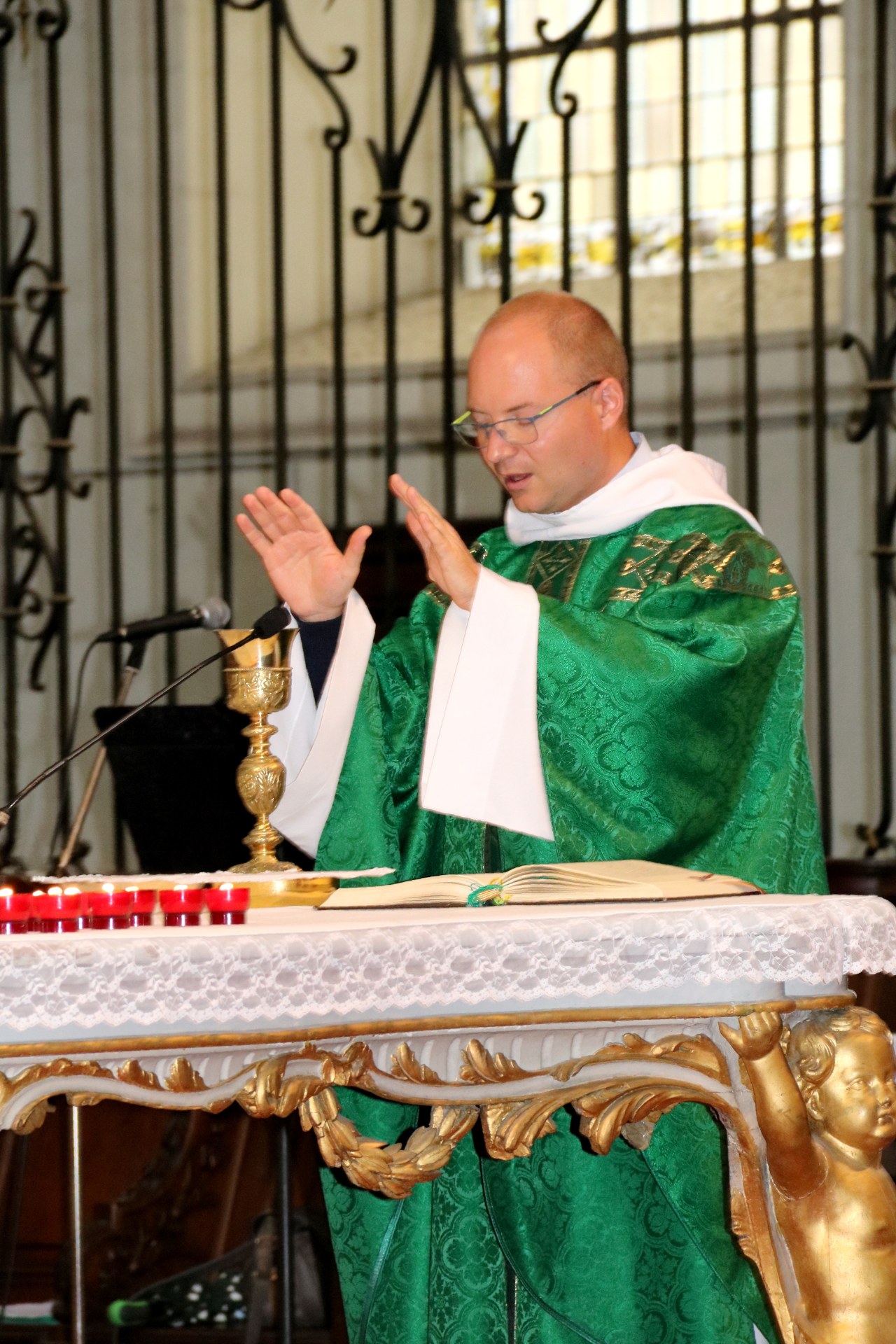 2009_Premières communions (St Jean Gr1) 80