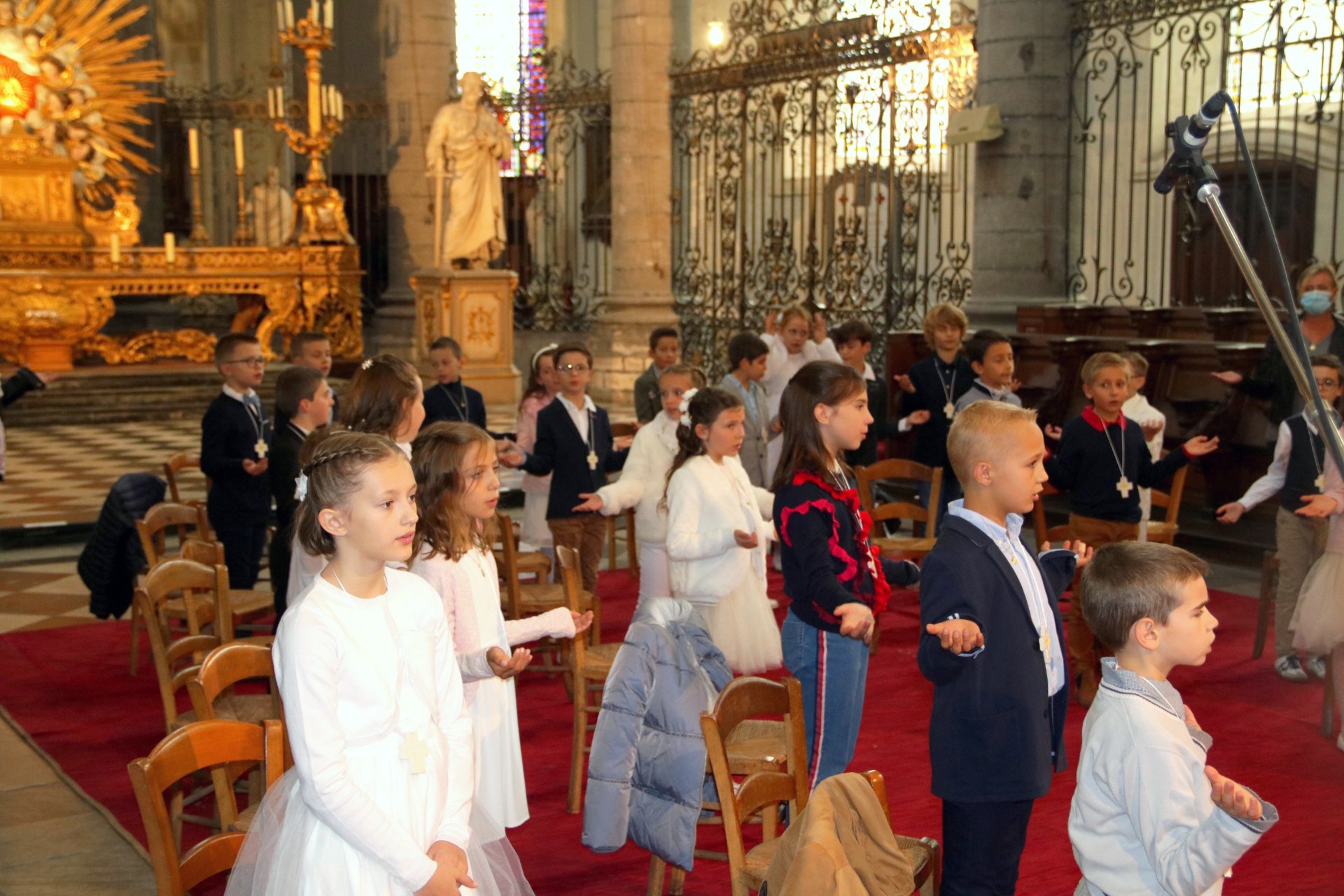 2009_Premières communions (St Jean Gr1) 89