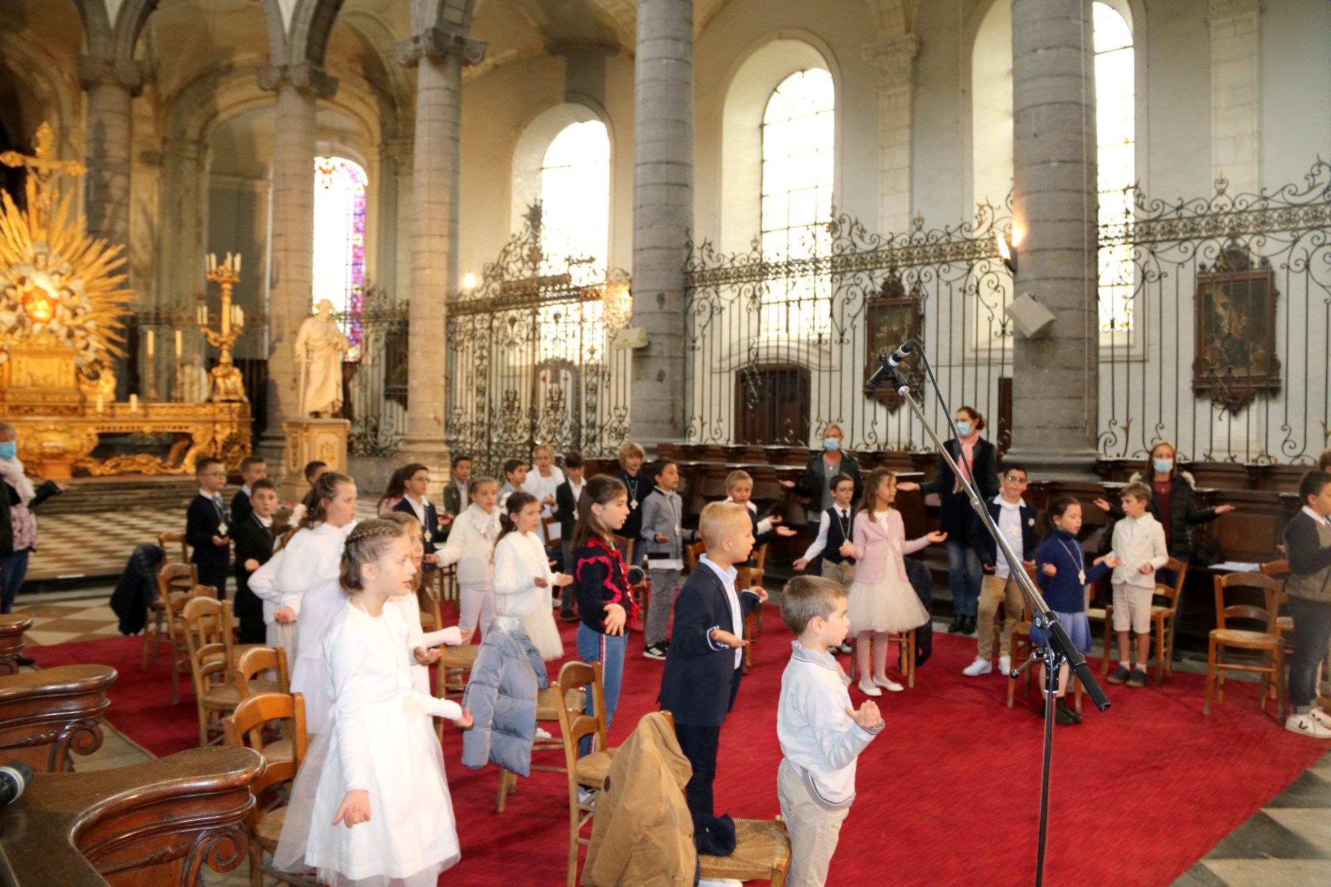 2009_Premières communions (St Jean Gr1) 91