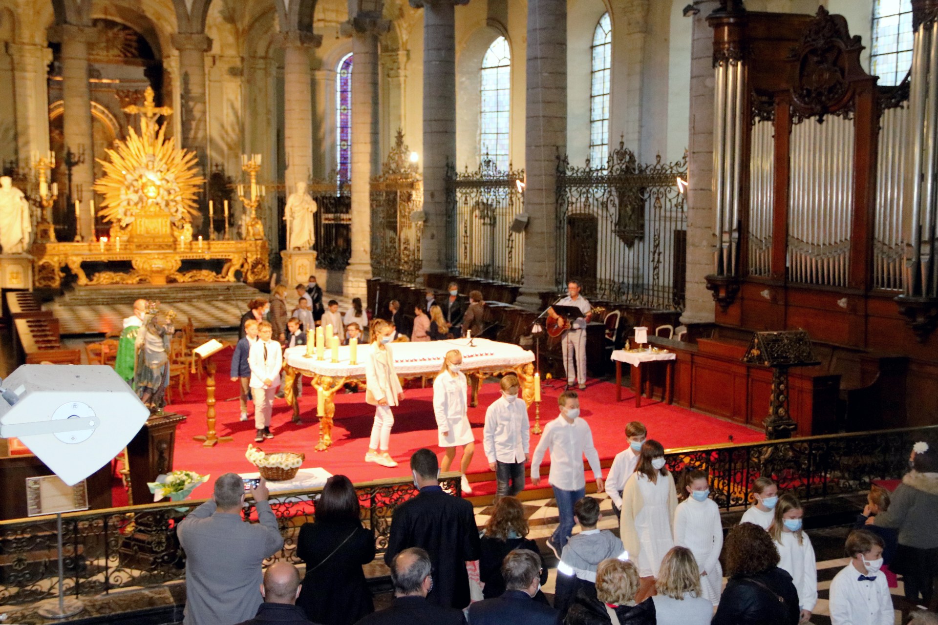 2009_Premières communions (St Jean Gr2) 102