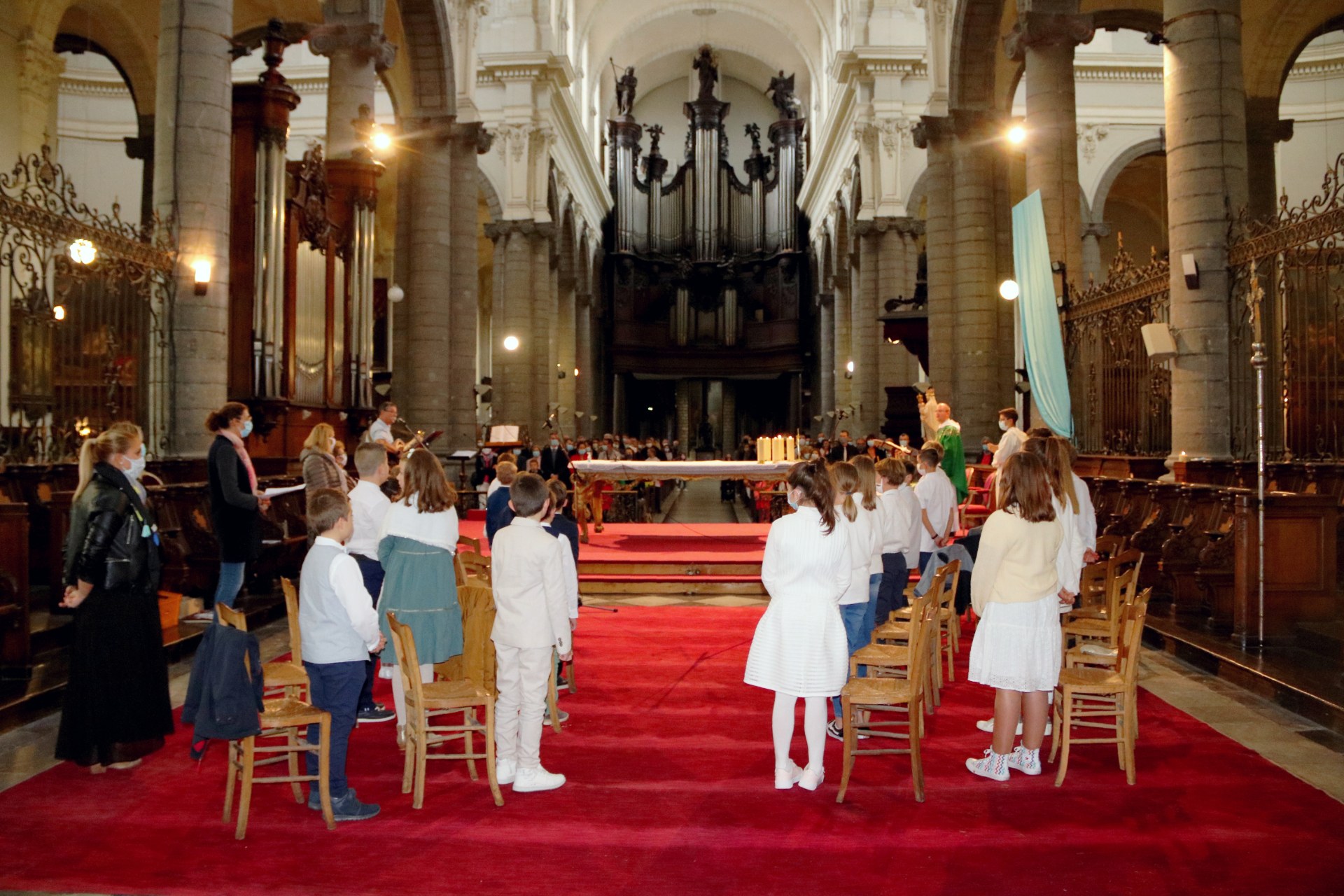 2009_Premières communions (St Jean Gr2) 38