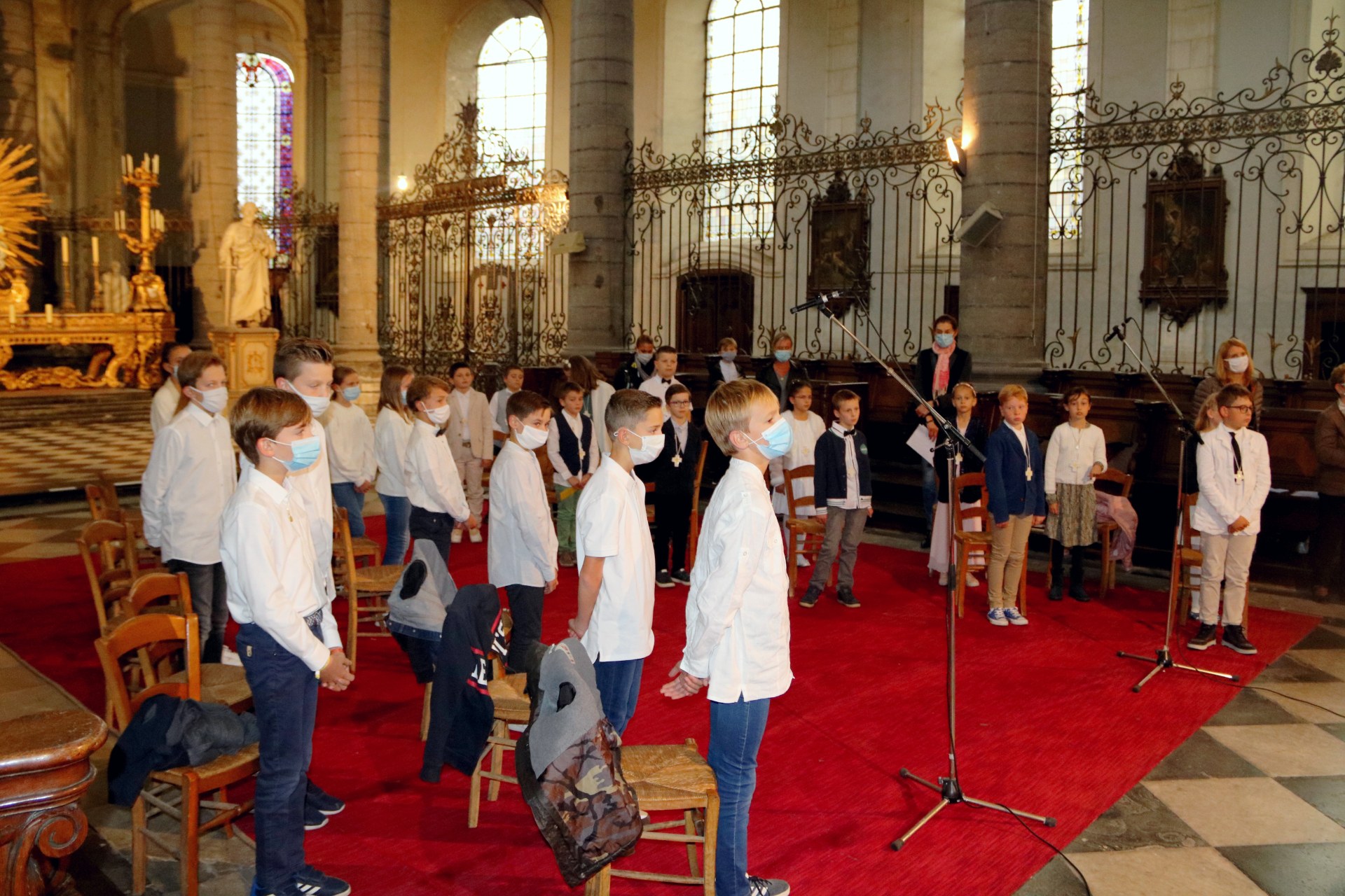 2009_Premières communions (St Jean Gr2) 49
