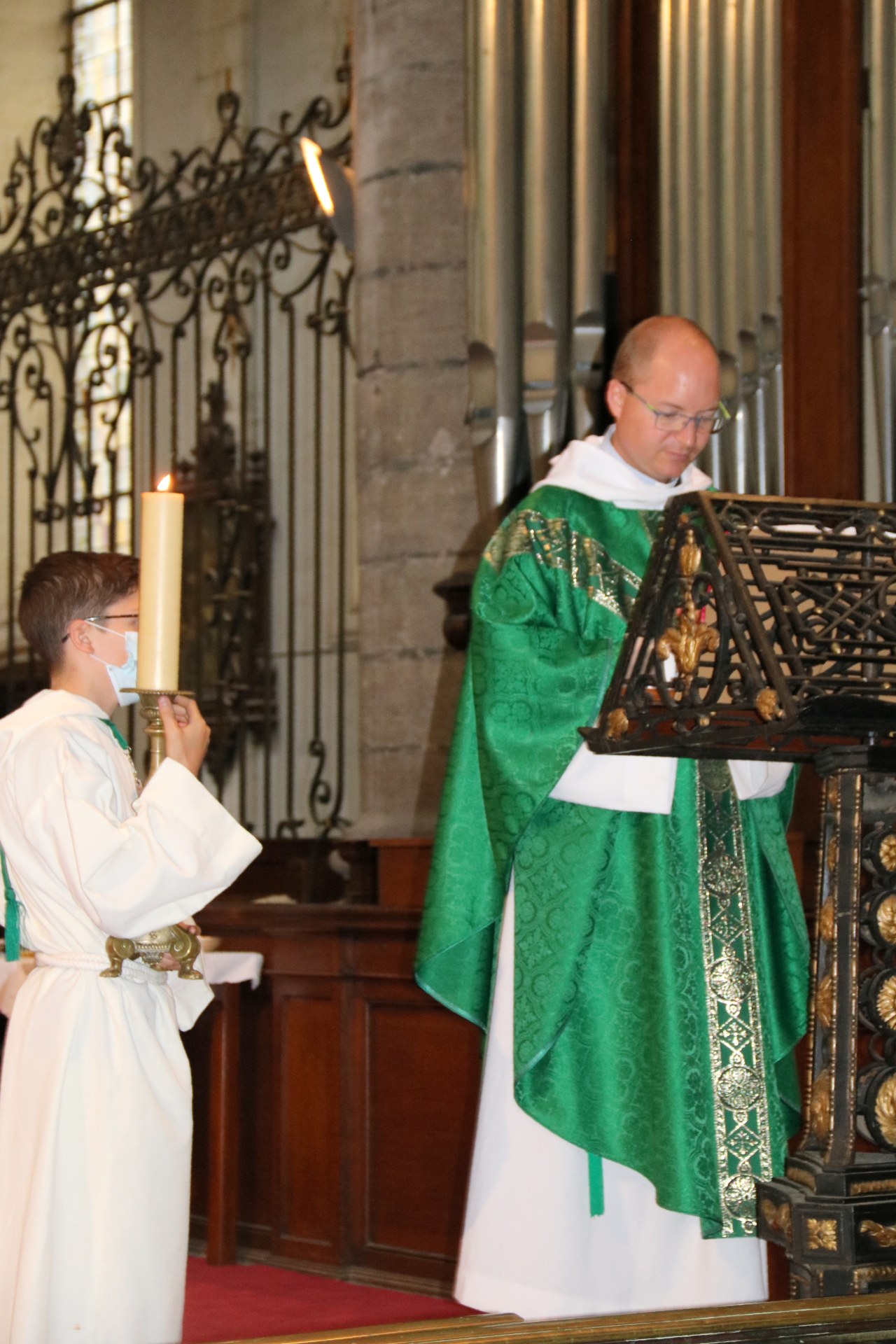 2009_Premières communions (St Jean Gr2) 52
