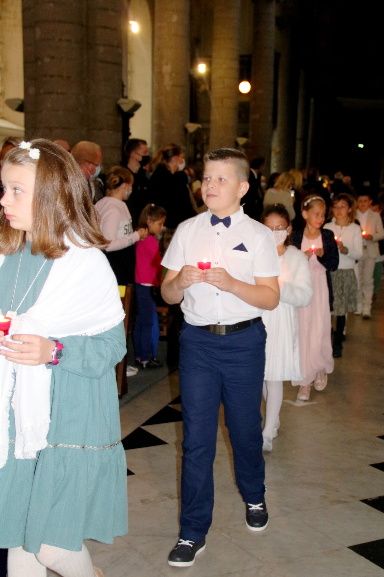 2009_Premières communions (St Jean Gr2) 62