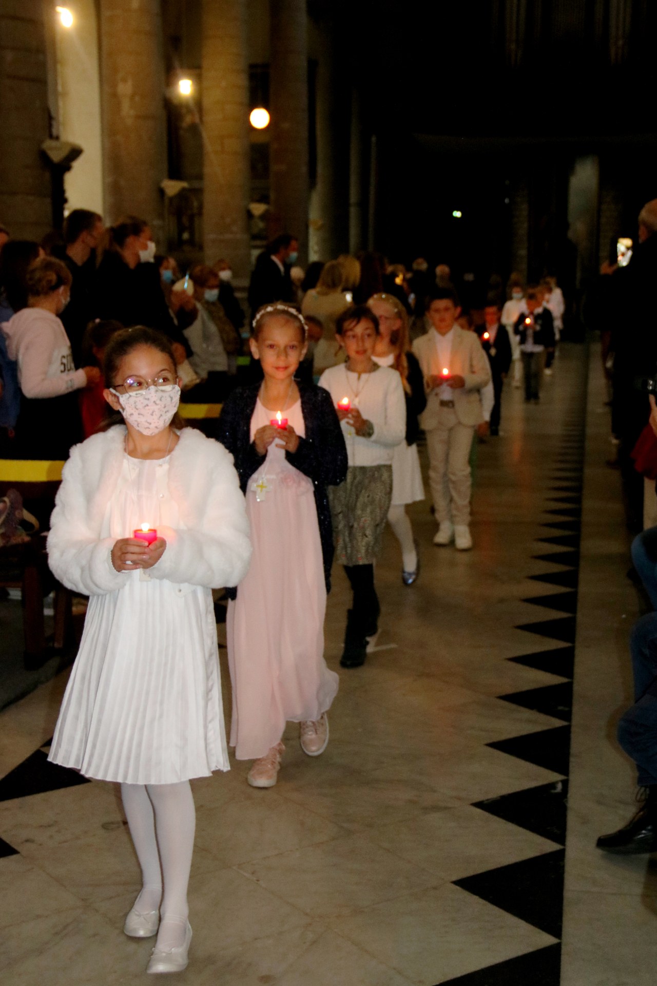 2009_Premières communions (St Jean Gr2) 63