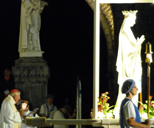 2014-08-23-lourdes-pro-flambeau (26)