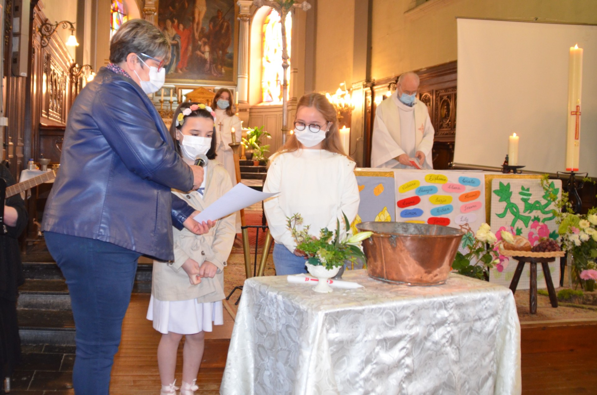 2021-04-24 premières communions à Landrecies 2 9