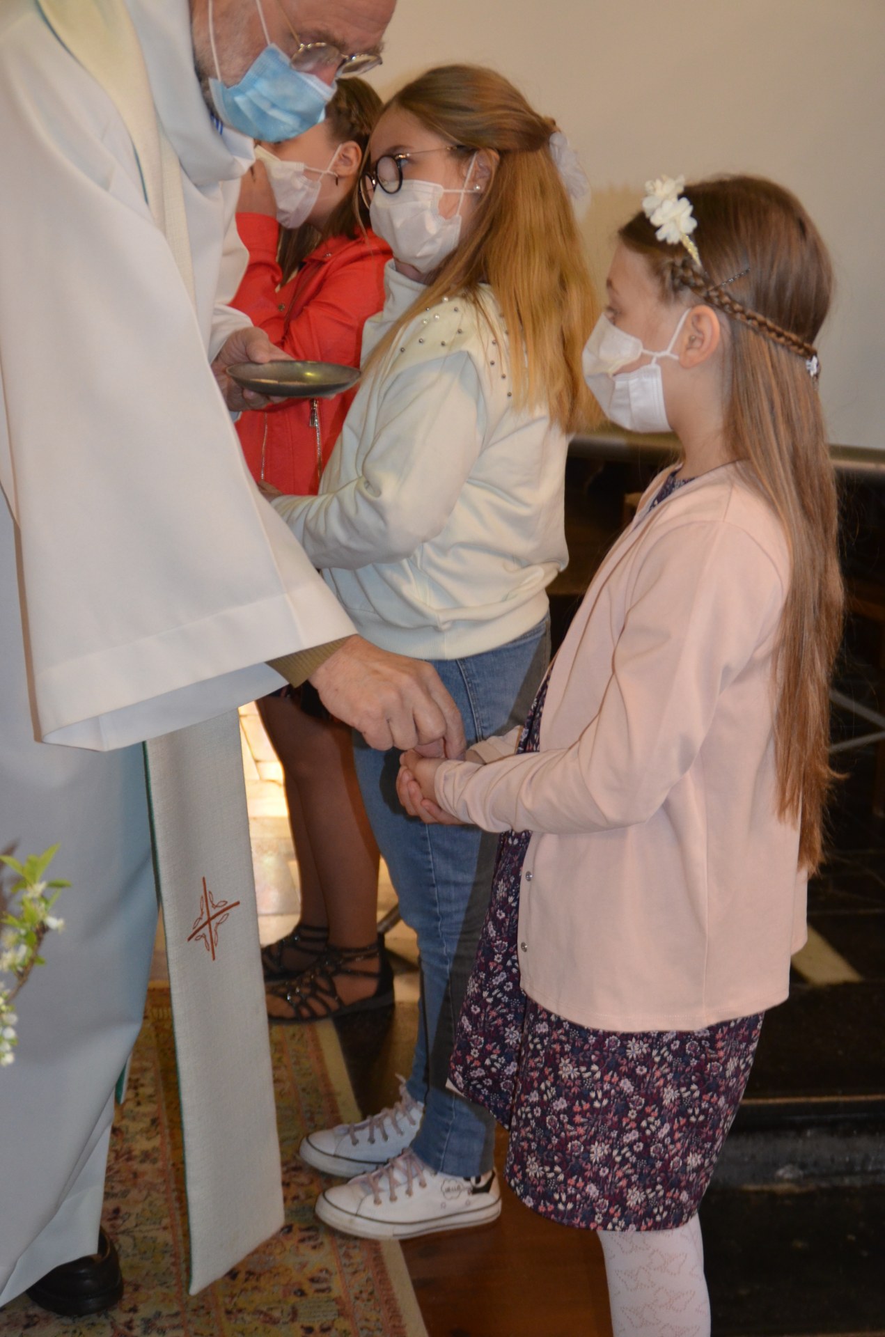 2021-04-24 premières communions à Landrecies 2 35