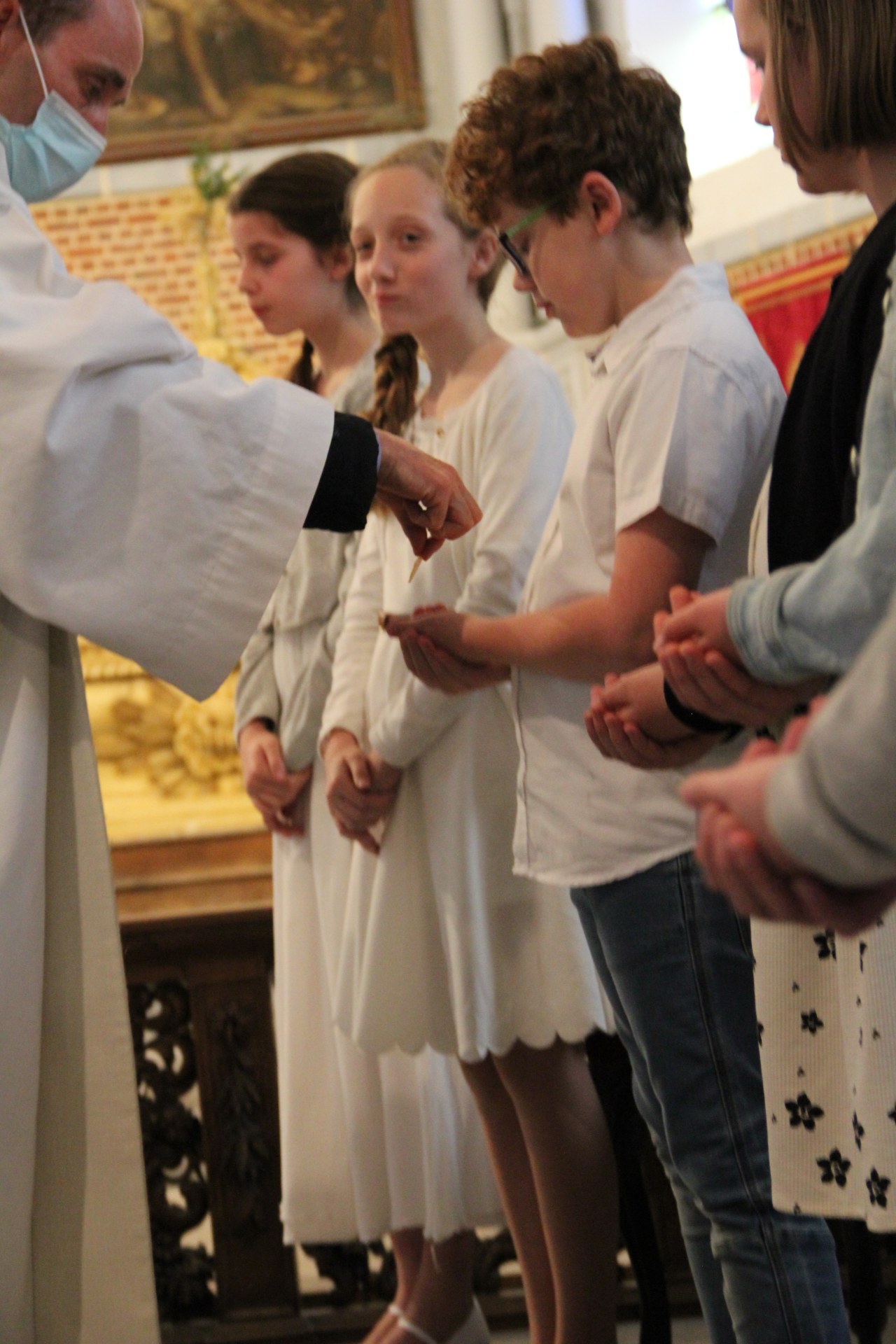 2022-04-23 premières eucharisties à Bousies 79