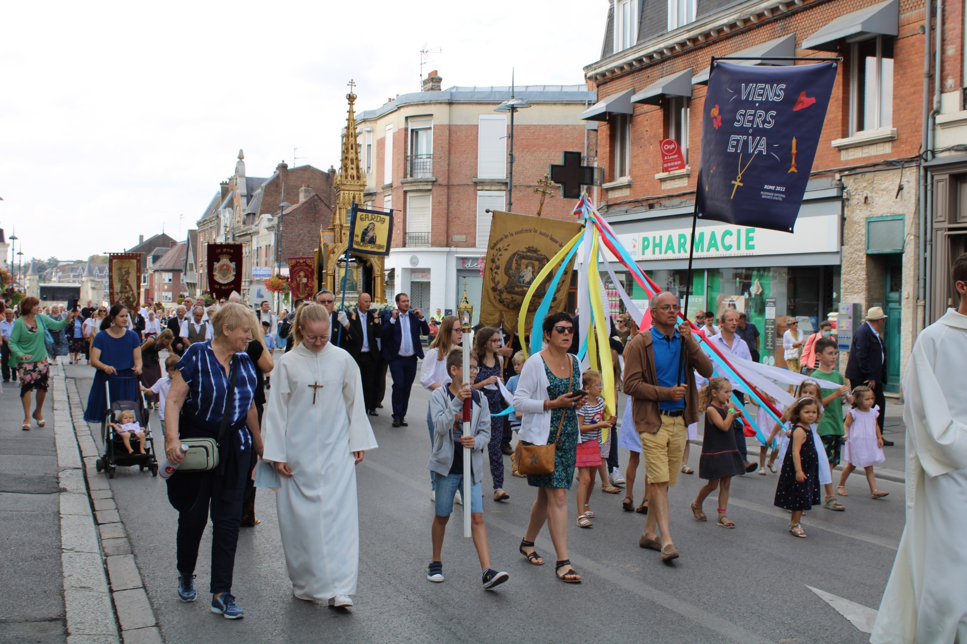 2022 08 15 procession (Th D) (23)