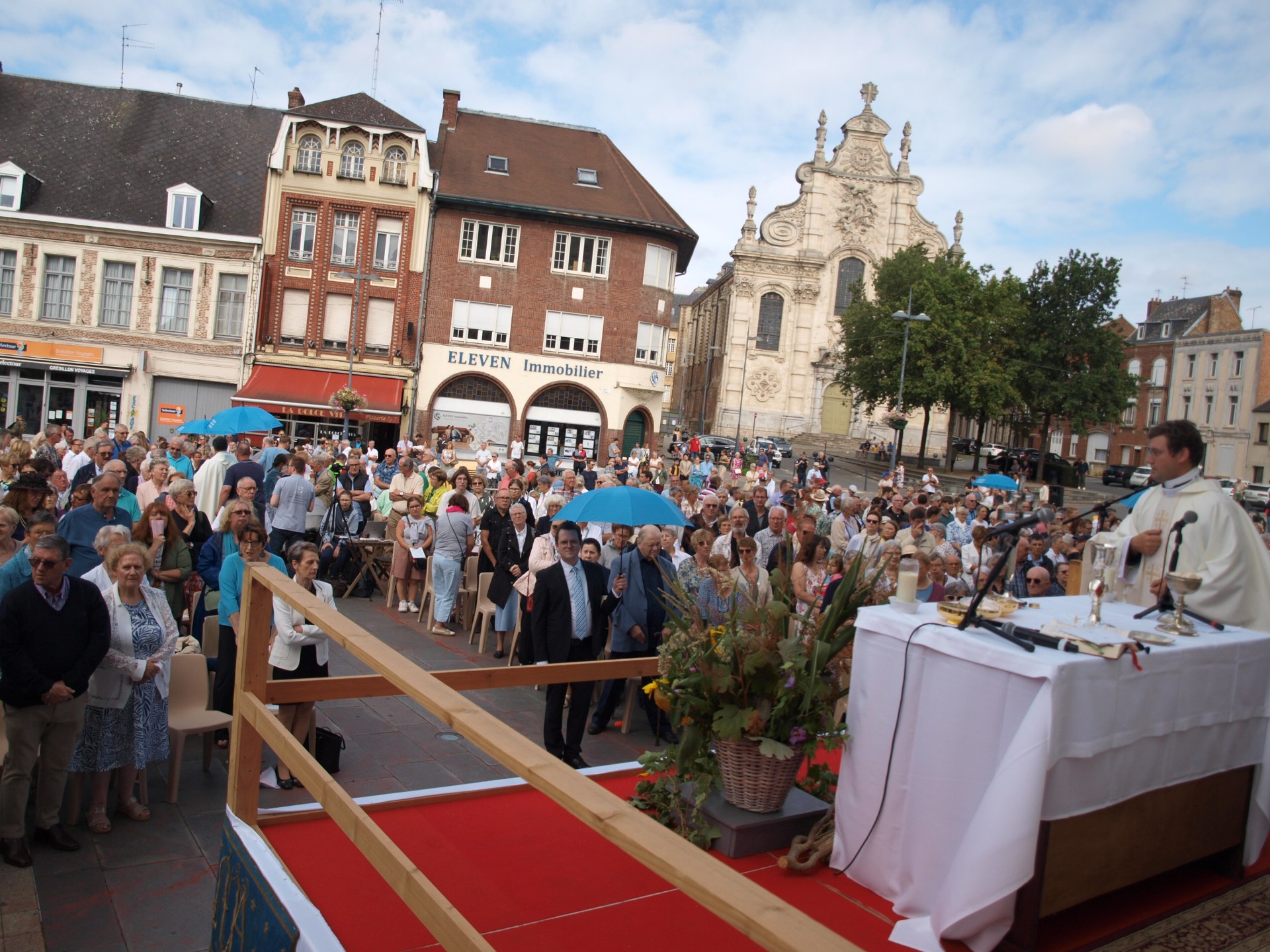 2023 08 15 Messe parvis cath  (46)