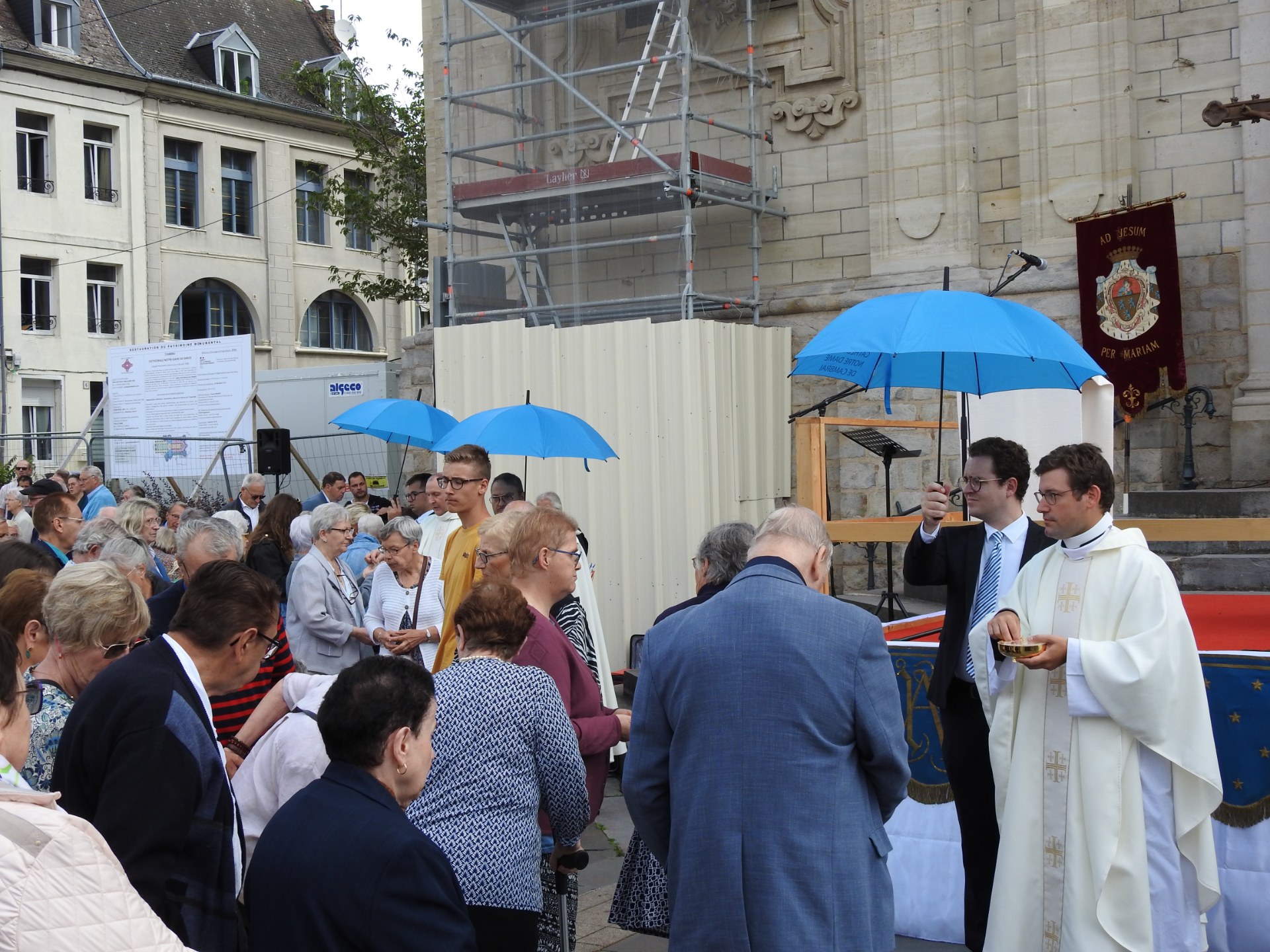 2023 08 15 Messe parvis cath  (51)
