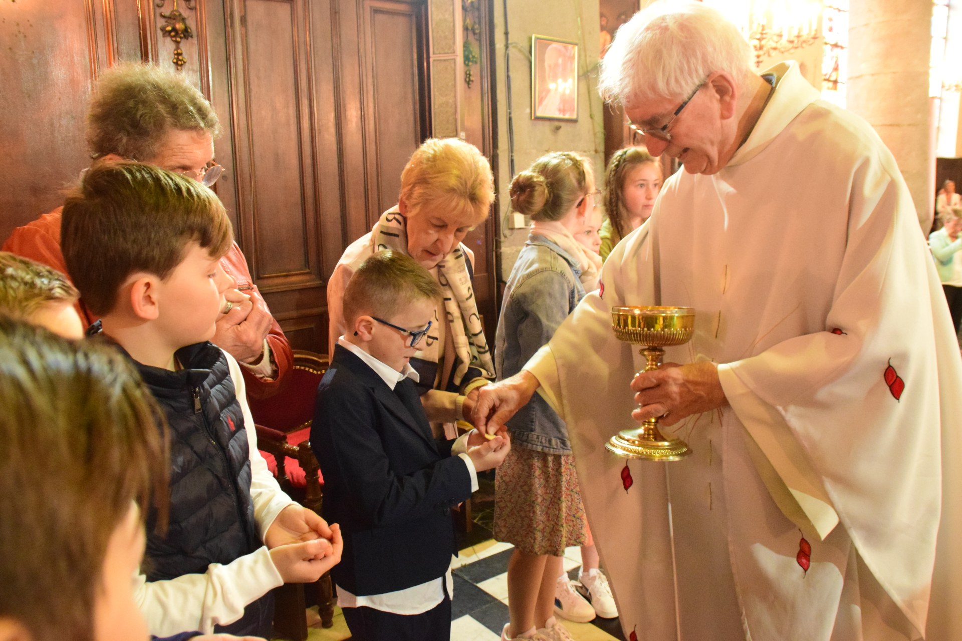 2024-05-05 Premières eucharisties à Landrecies 43