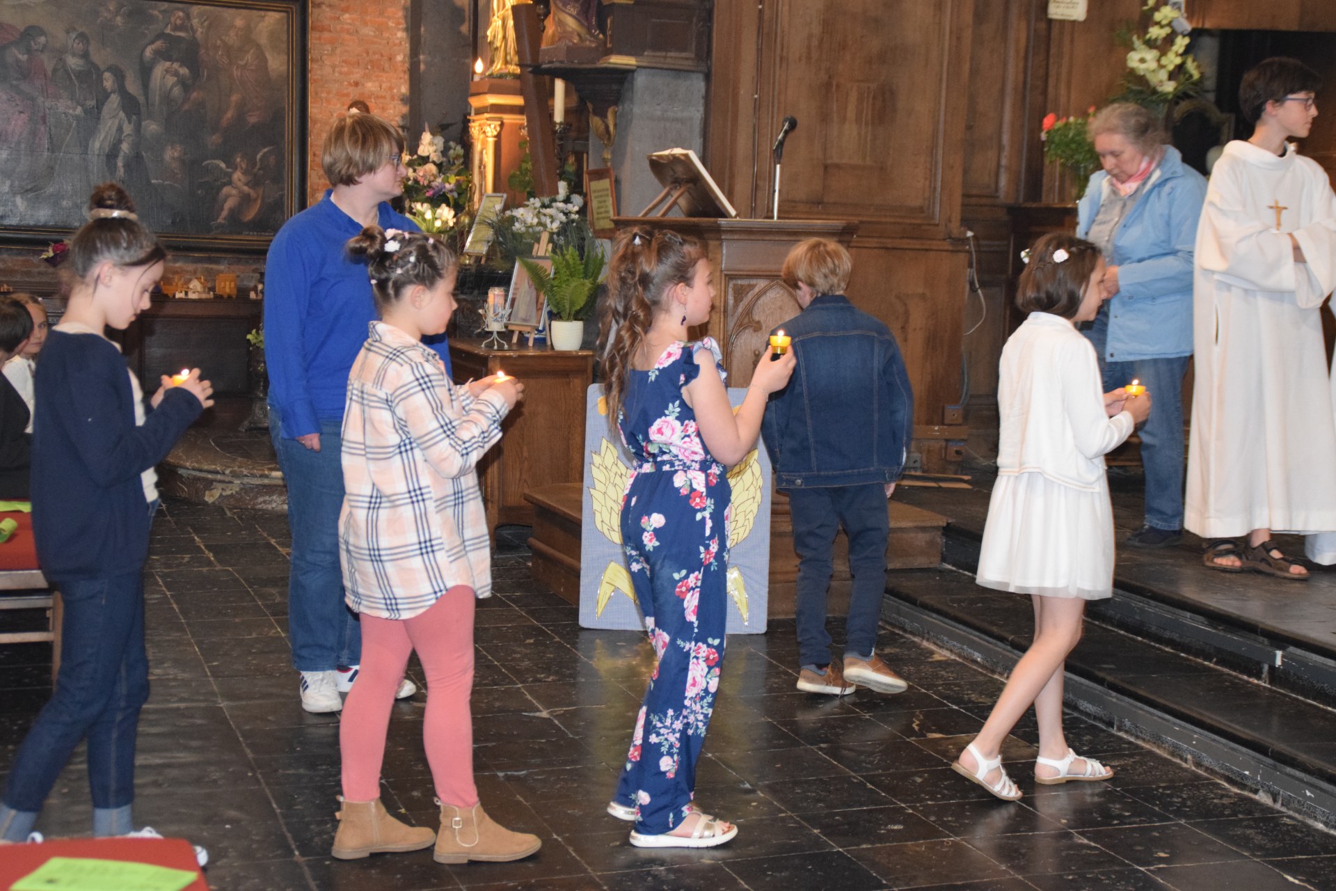 2024-05-11 Premières eucharisties à Maroilles 35