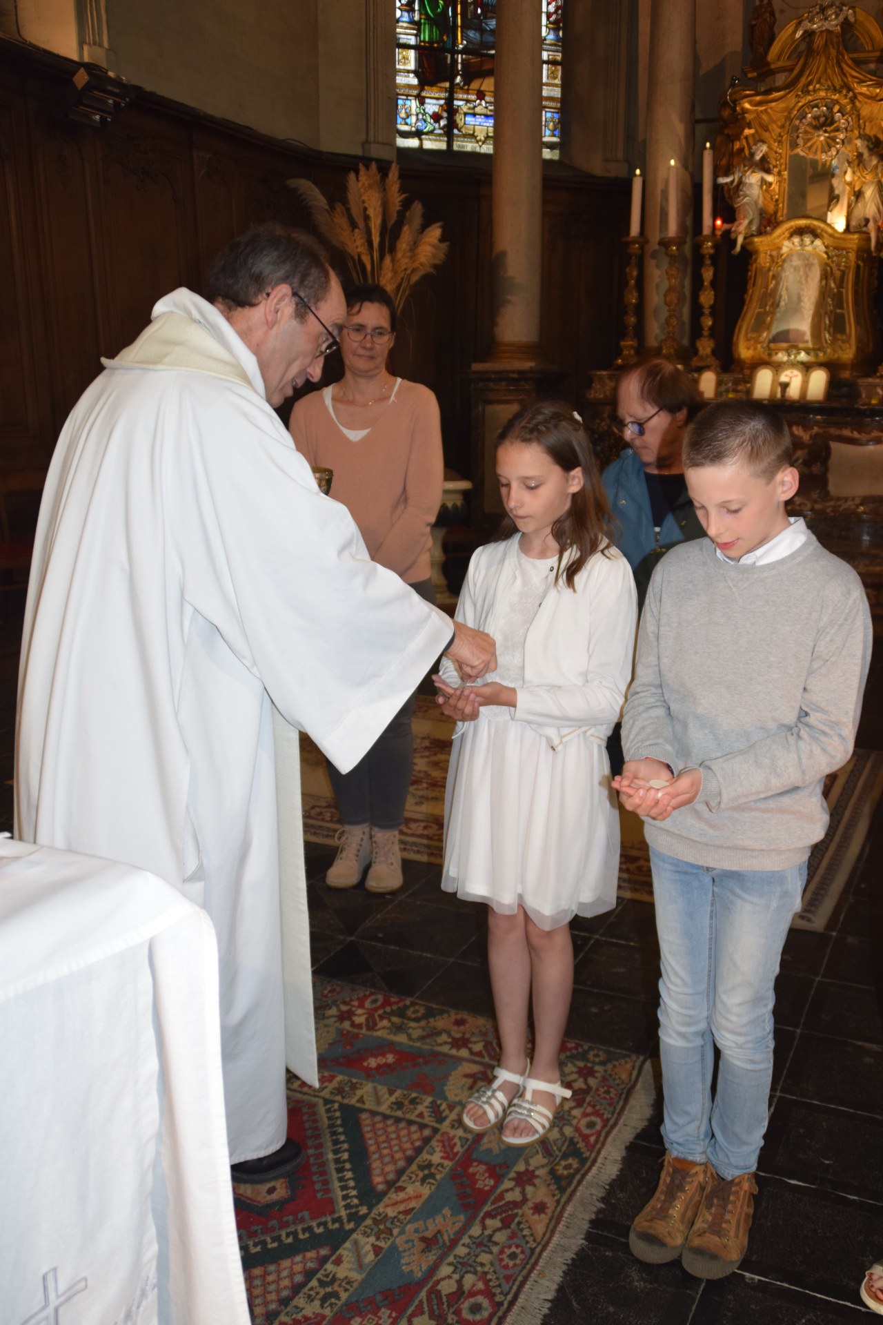 2024-05-11 Premières eucharisties à Maroilles 53