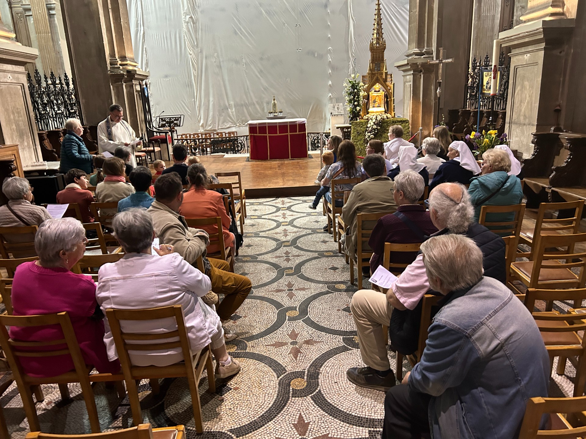 2024 05 12 benediction enfants cathedrale (1)