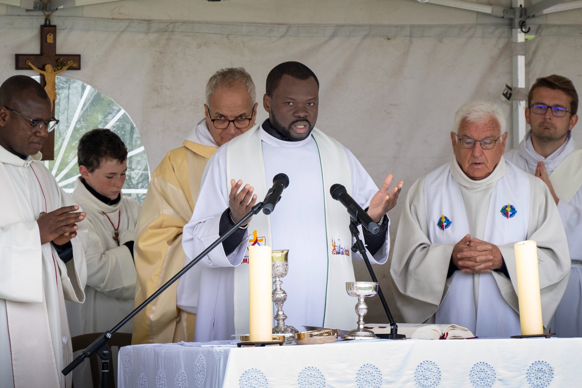 20240929_Procession Notre Dame des Fievres-Coutich