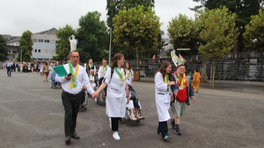 2025.08.22-Lourdes-Photo-groupe