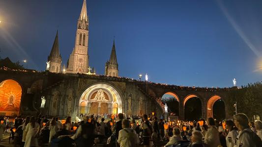 2025.08.23-Lourdes-processionFlambeaux 75