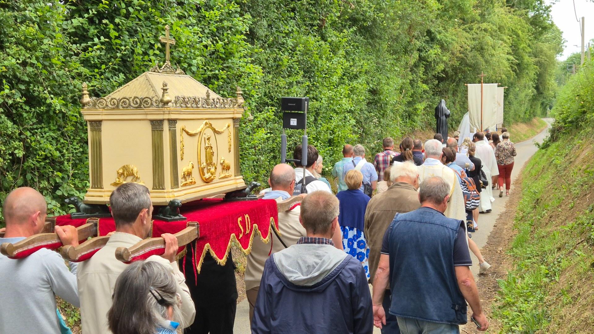 2026 05 31 Fête de Saint Druon à Sebourg - GuH 69