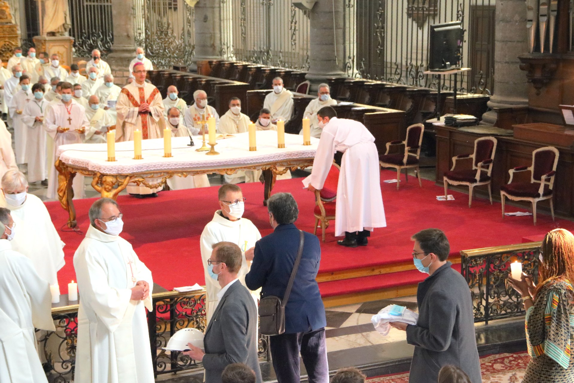 2104_Ordinations au diaconat permanent 100