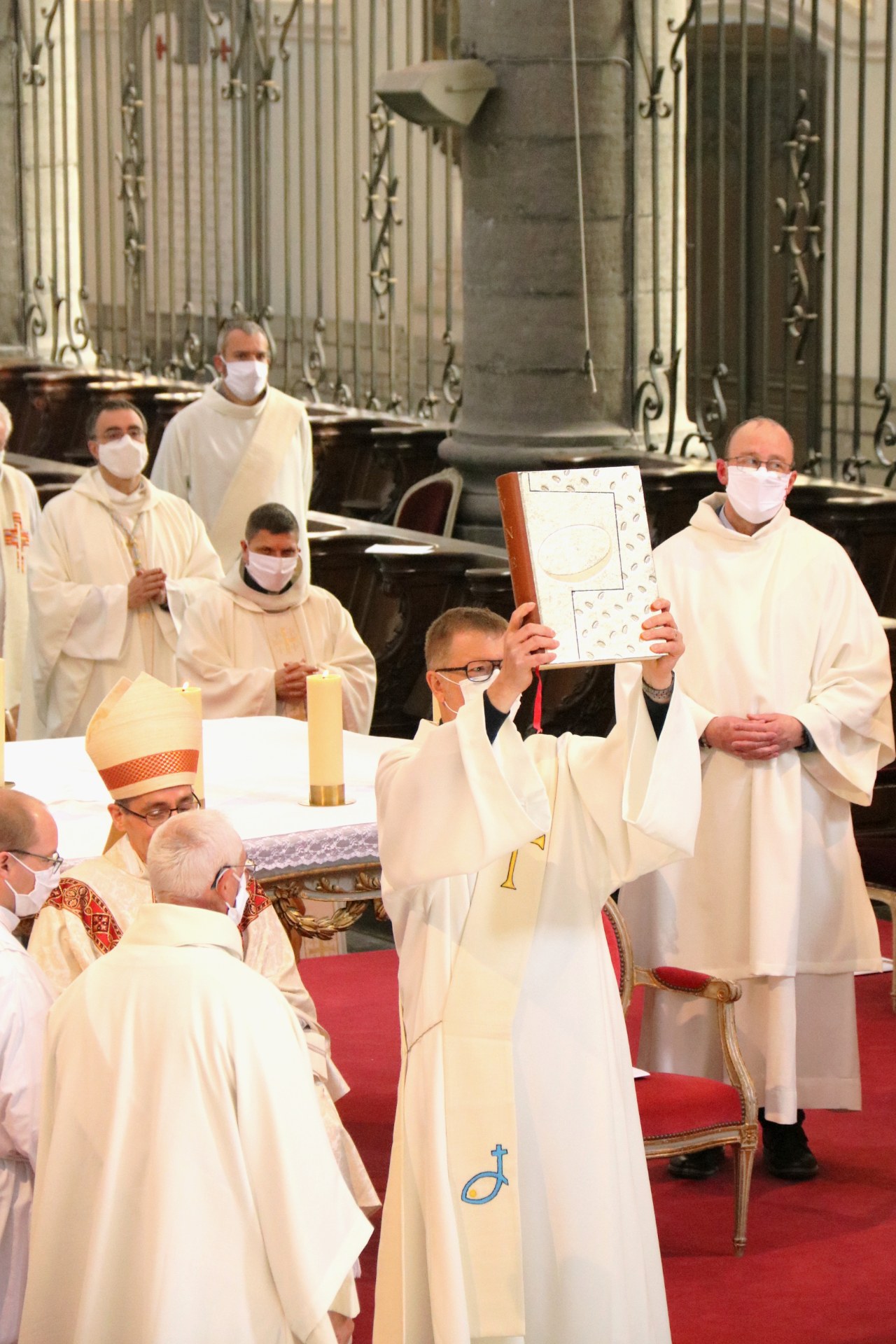 2104_Ordinations au diaconat permanent 87