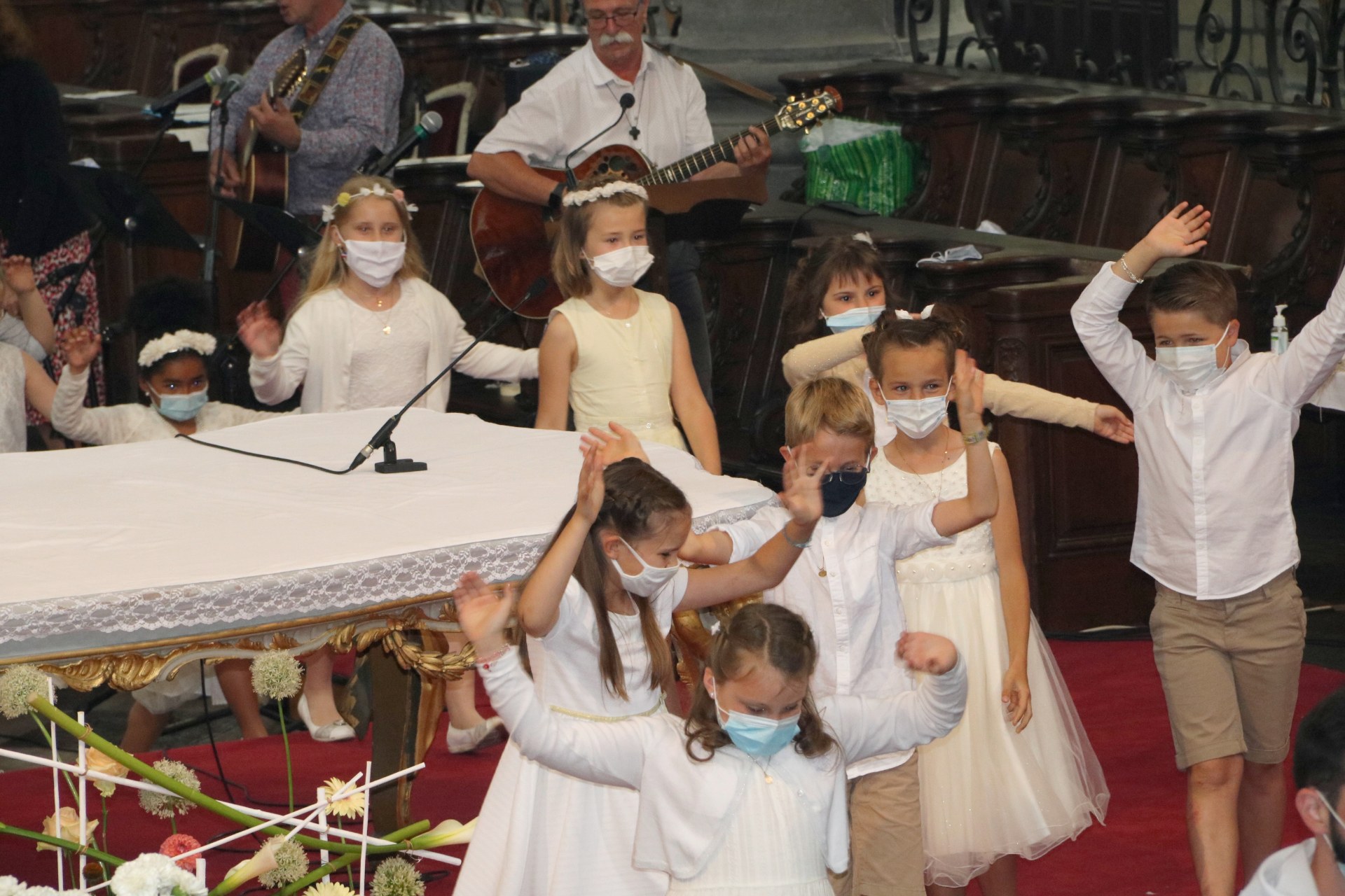 2106_1ères communions (St Jean GR2) 118