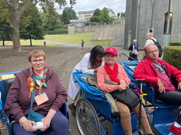 22 aout messe grotte 6cb3c029-879a-4337-a840-5918c