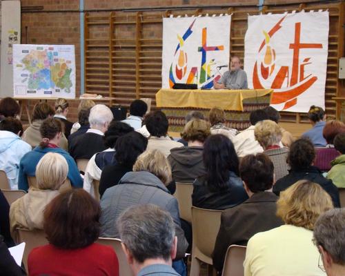 "...La rencontre avec le Christ n'est envisageable que si on a en face de soi quelqu'un qui vit du Christ et témoigne du bonheur de cette relation..." (JM Beaurent)