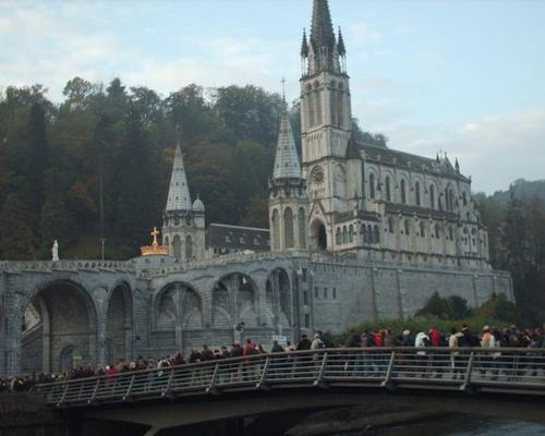 ONpasse dvt la basilique de l Immaculée Conception