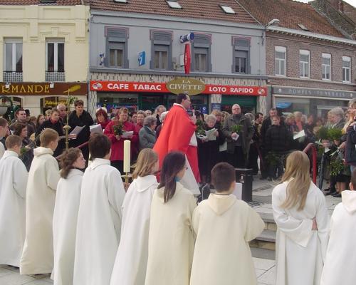 ouverture sur la place
