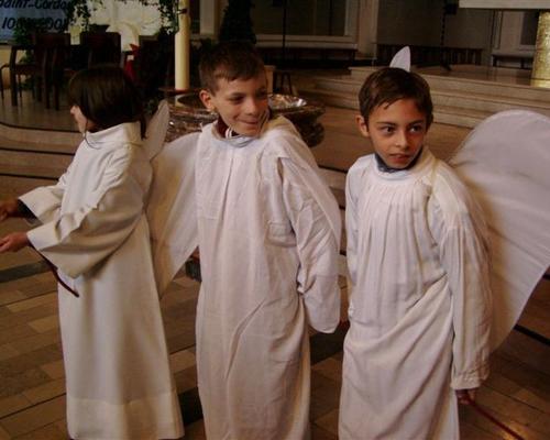 Les anges deposent le cordon du salut ! (4)