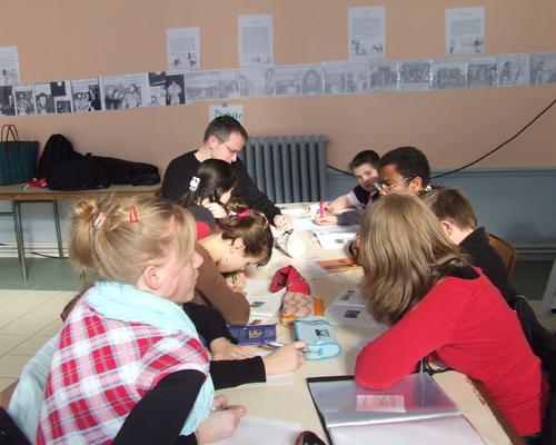 des témoins, des aînés qui partagent leur foi
