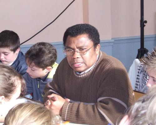 des témoins, des aînés qui partagent leur foi