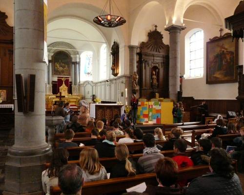 A l'église de Bousies