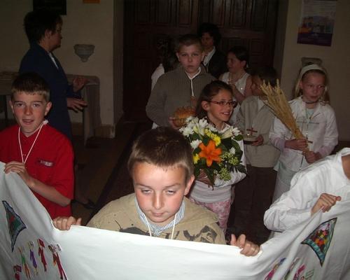 07 Procession