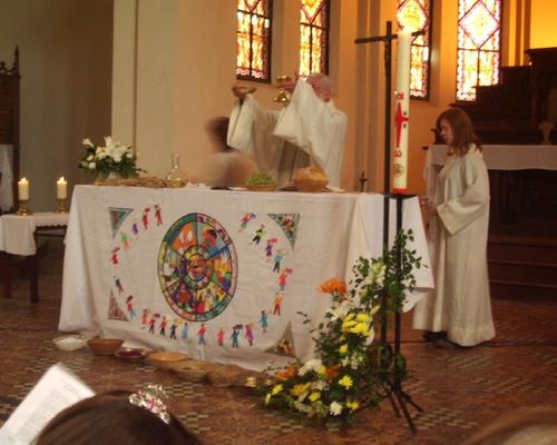 13 le corps et le sang du Christ