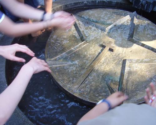 LA SOURCE
